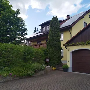 Adelhardt Apartment